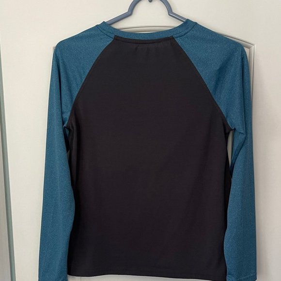 JK Tech Long Sleeve Top for Boys Moisture Wicking  Size Large - Picture 2 of 4